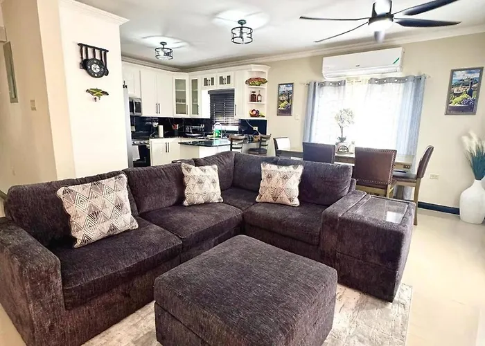 Jahiems Paradise Holiday home *