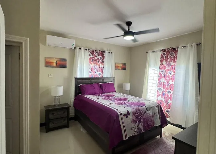 Jahiems Paradise Holiday home Ocho Rios